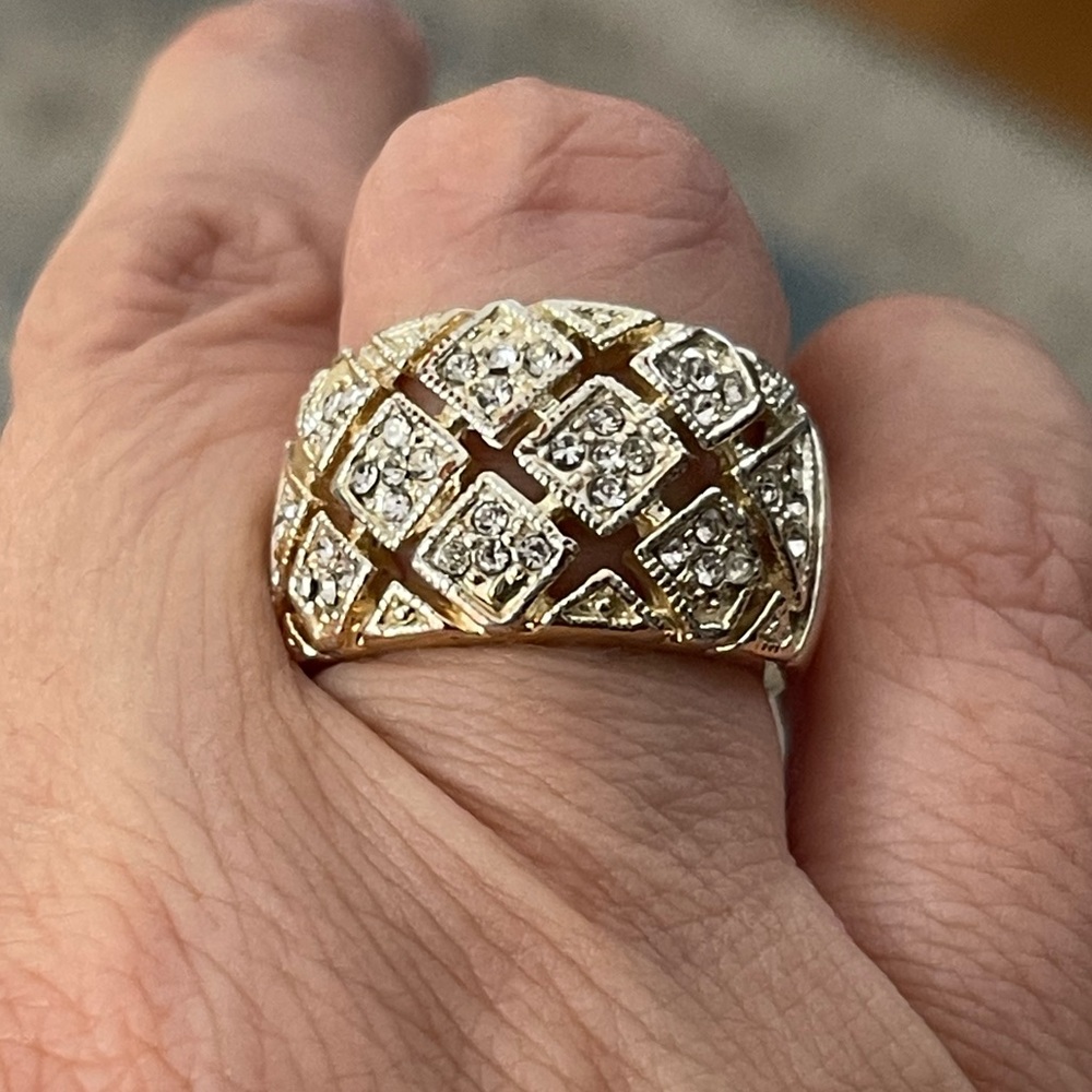 Diamanté crystal set gold and silver tone wide size 8 band ring - Picture 7 of 15
